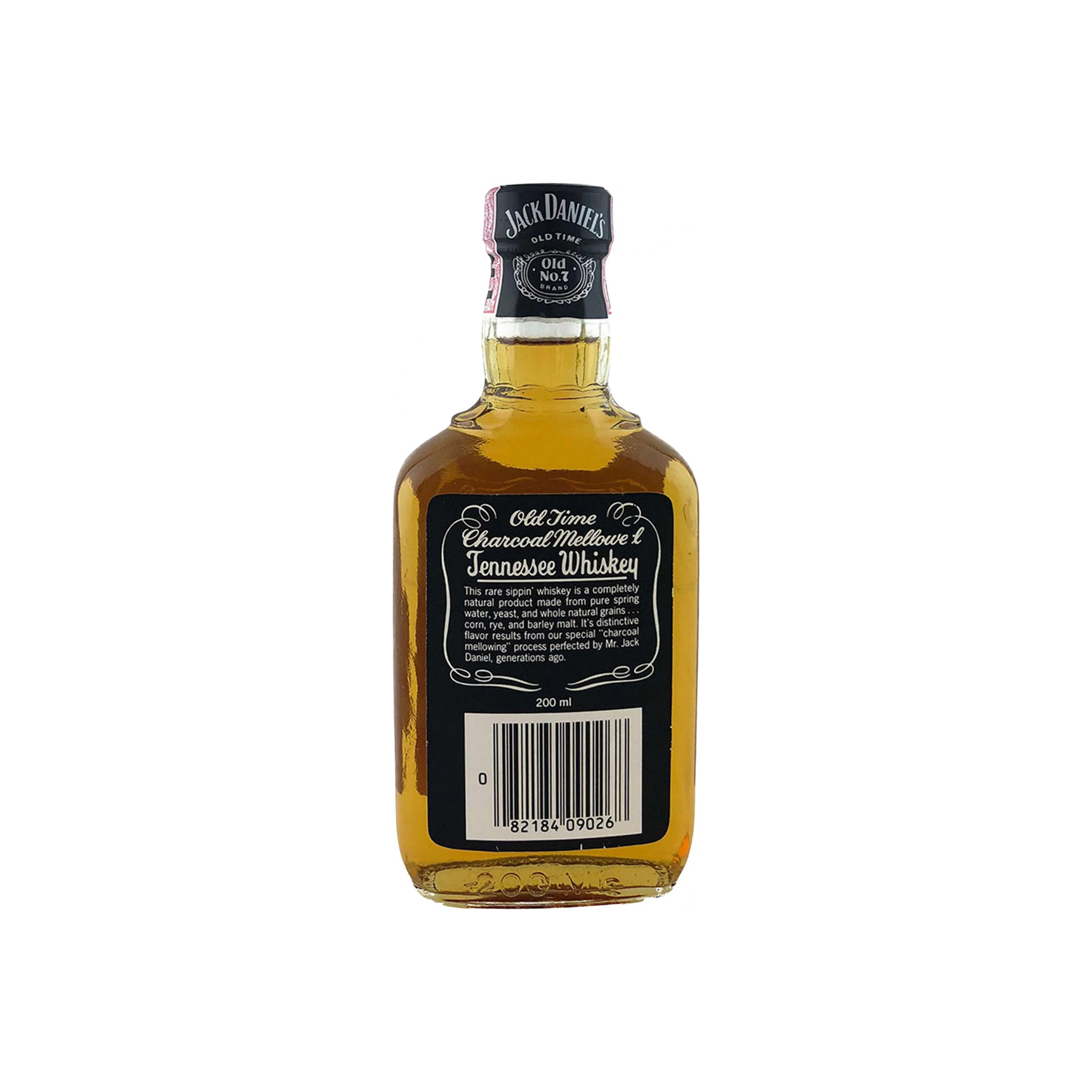Jack Daniel's Tennessee Whisky  2