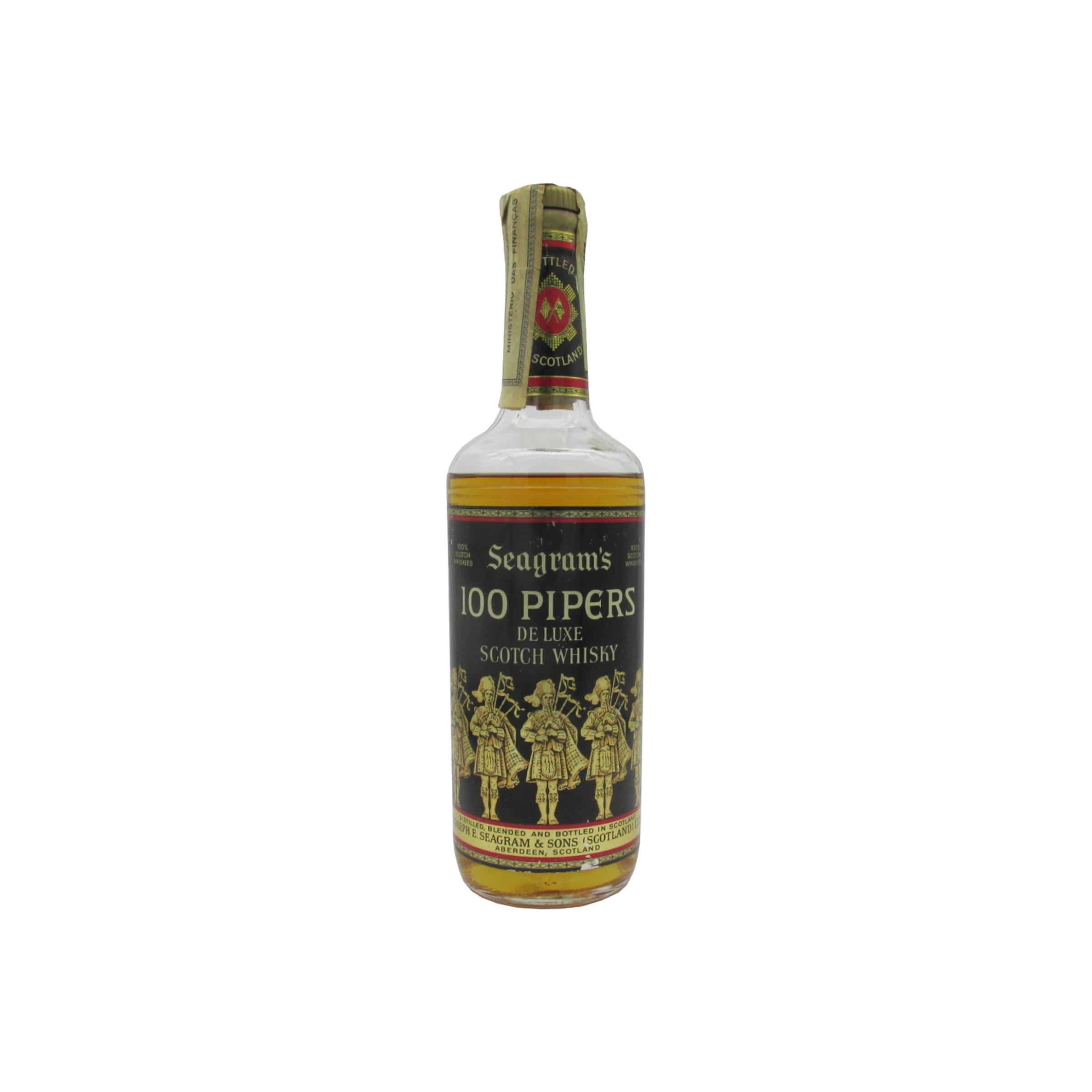100 Pipers De Luxe Scotch Whisky
