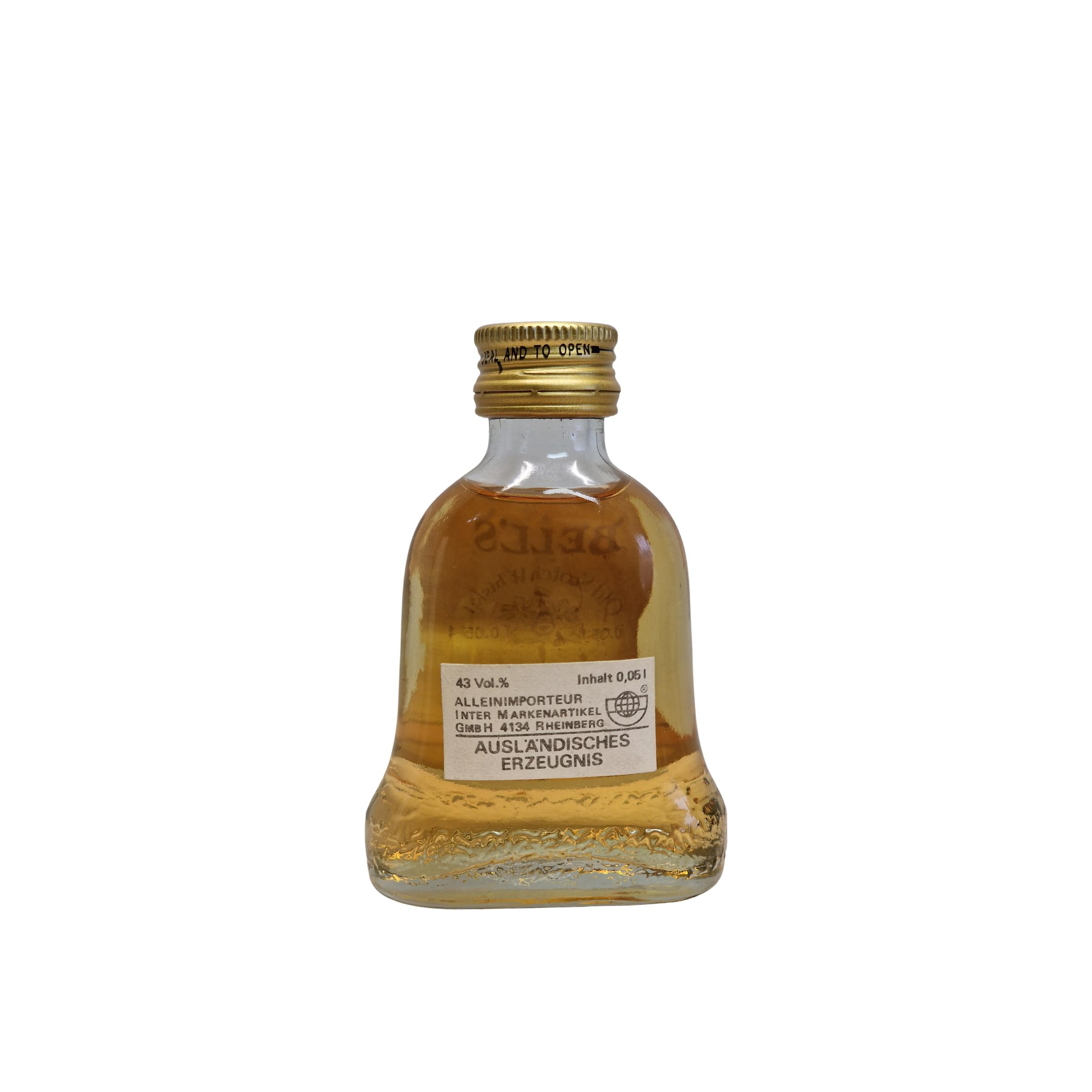 Bell's Old Scotch Whisky 2