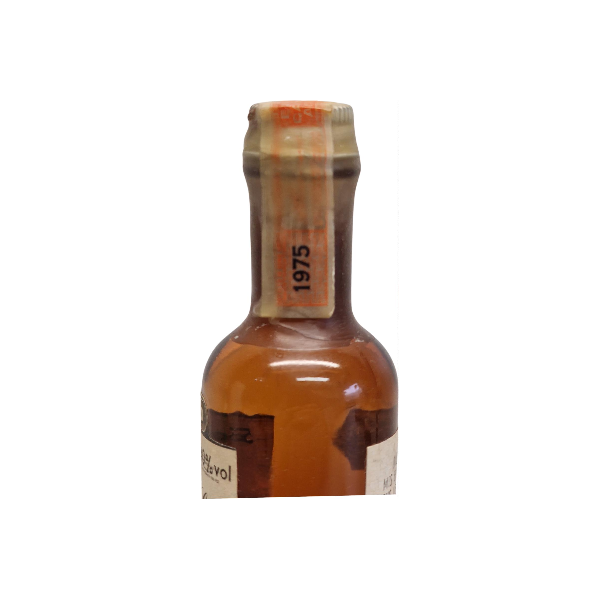Canadian Club Canadian Whisky 3