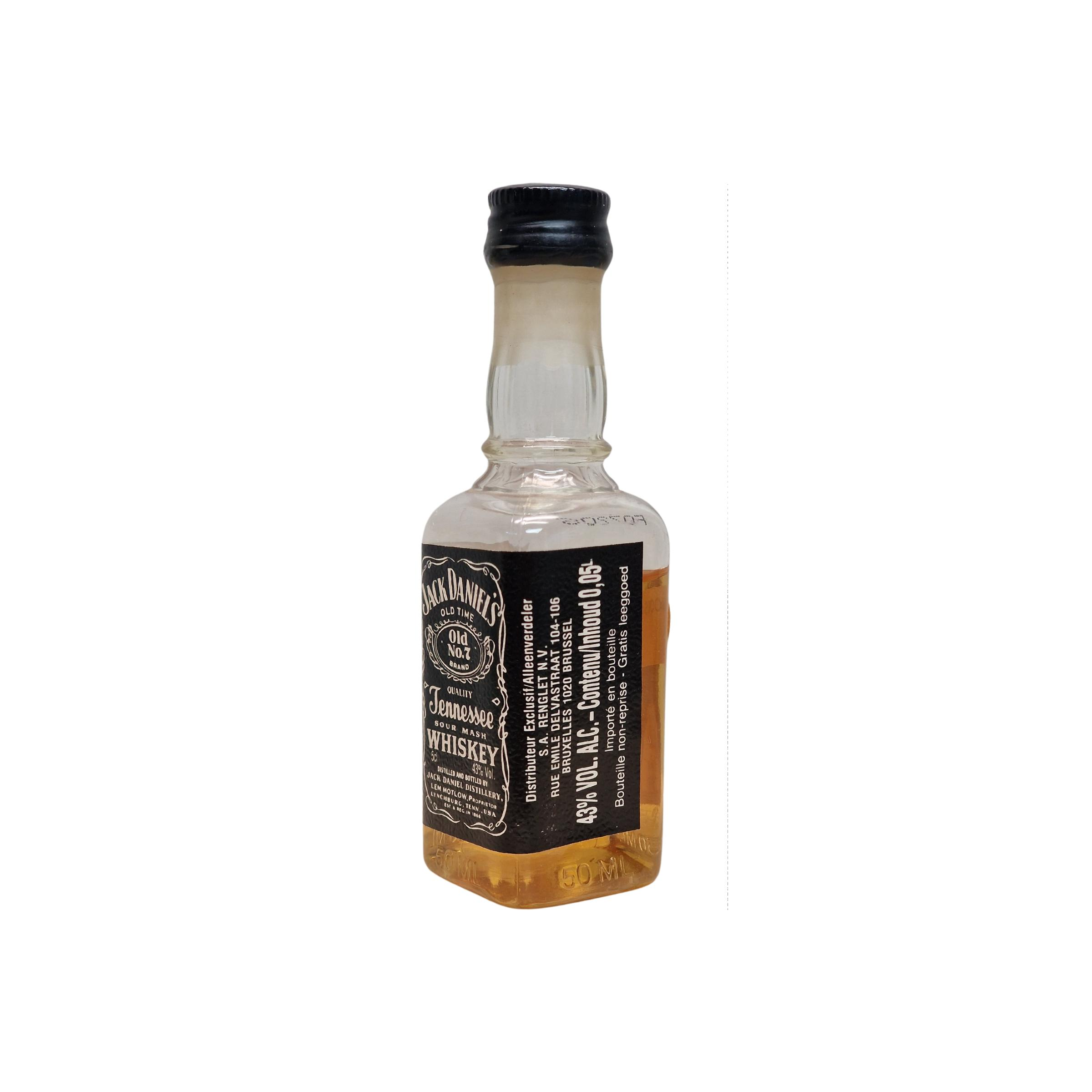 Jack Daniel's Tennessee Whisky  3