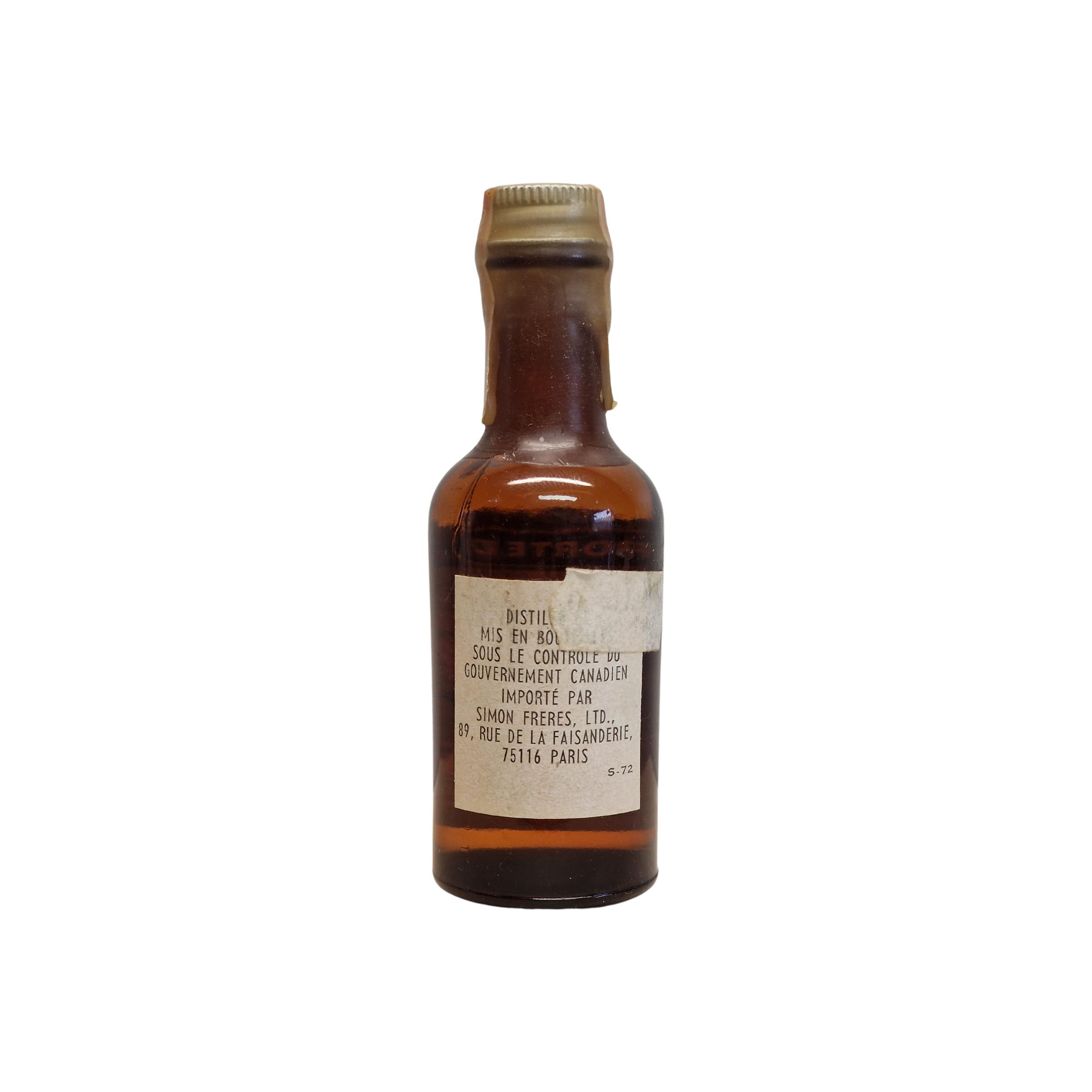 Canadian Club Canadian Whisky 2