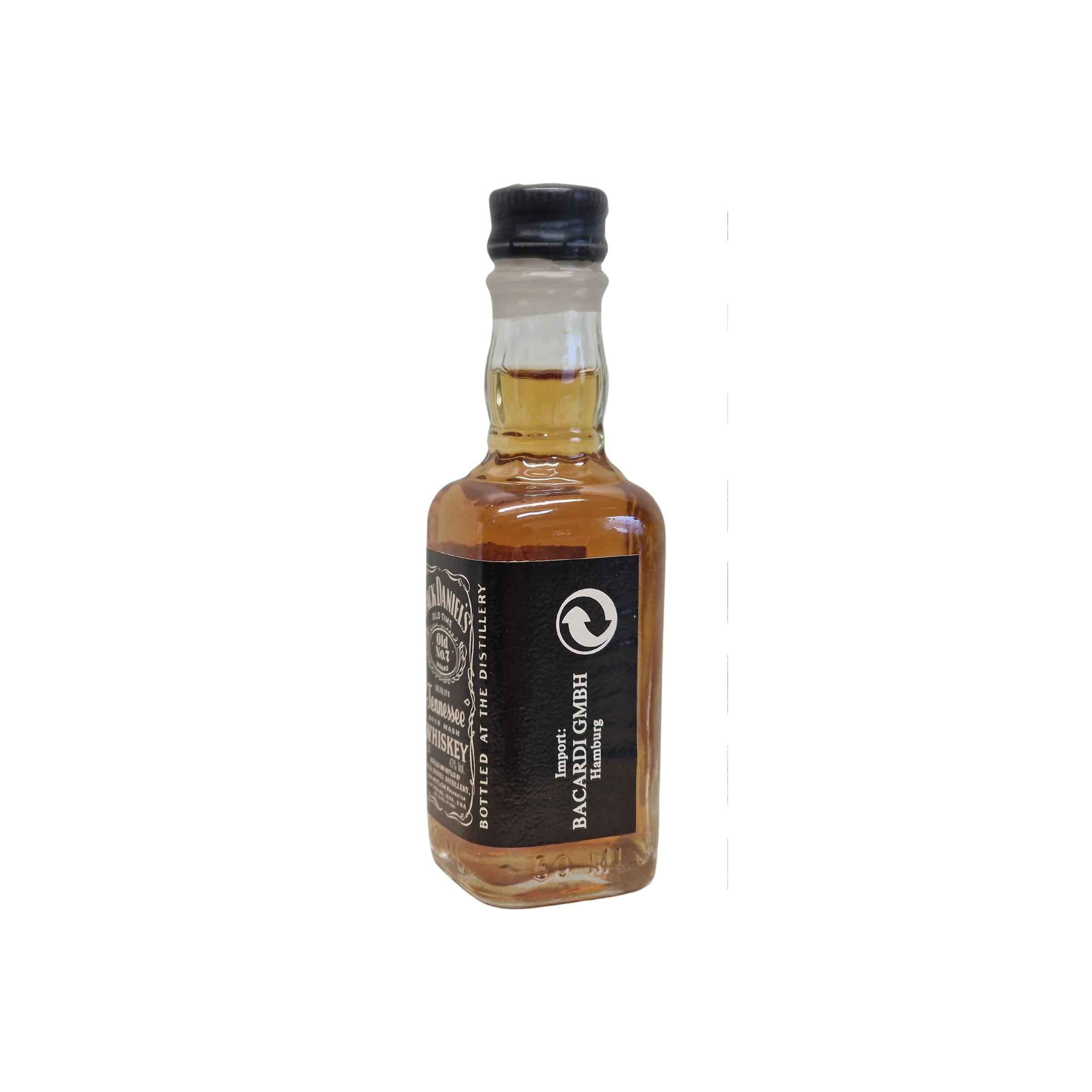 Jack Daniel's Tennessee Whisky  3
