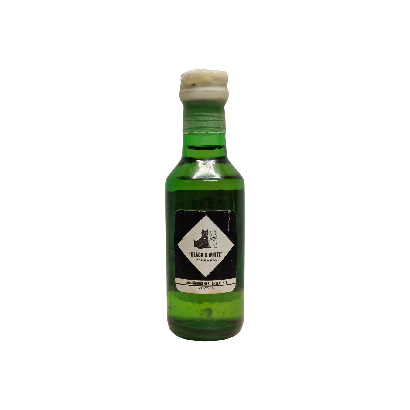 Black & White A Special Blend of Buchanan's Choice Old Scotch Whisky 2