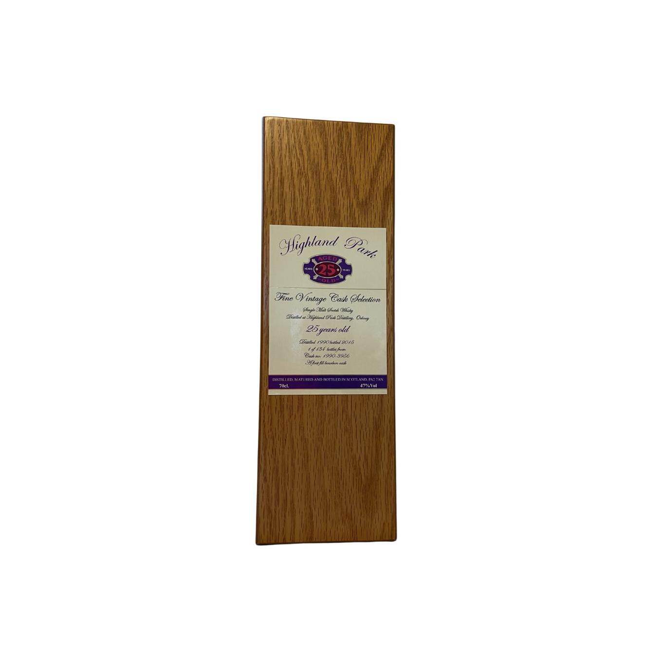 Highland Park 1990 25 Years Single Malt Whisky 3