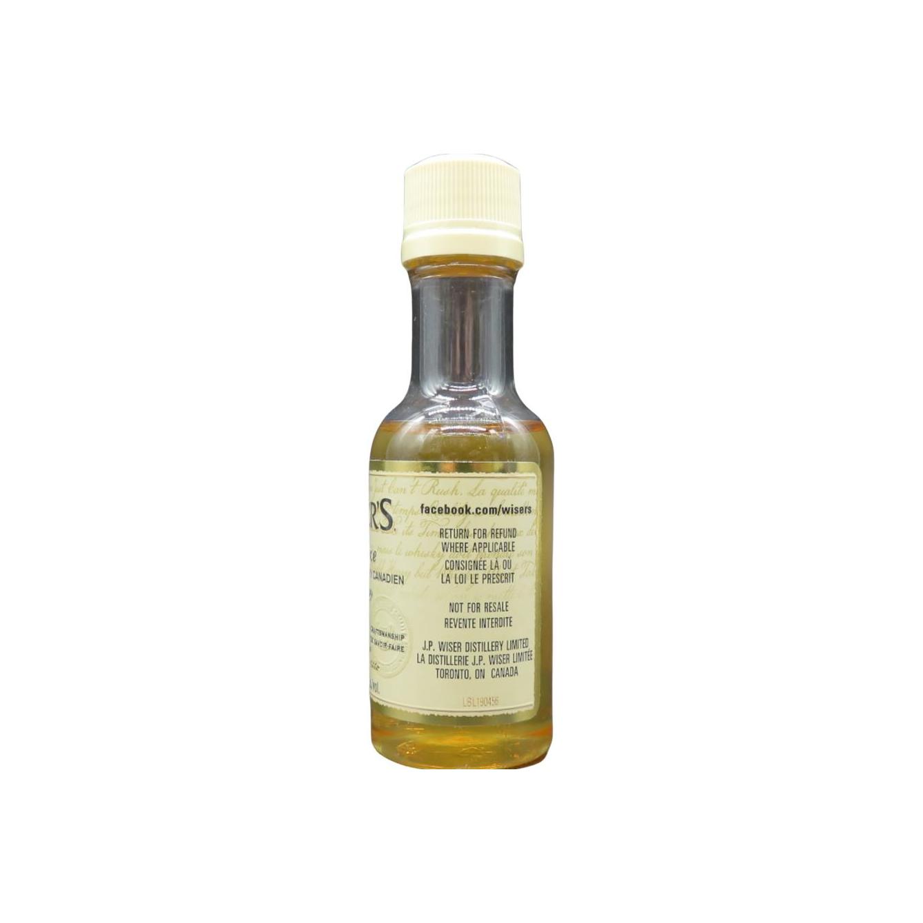 Wiser's Deluxe Canadian Rye Whisky 2