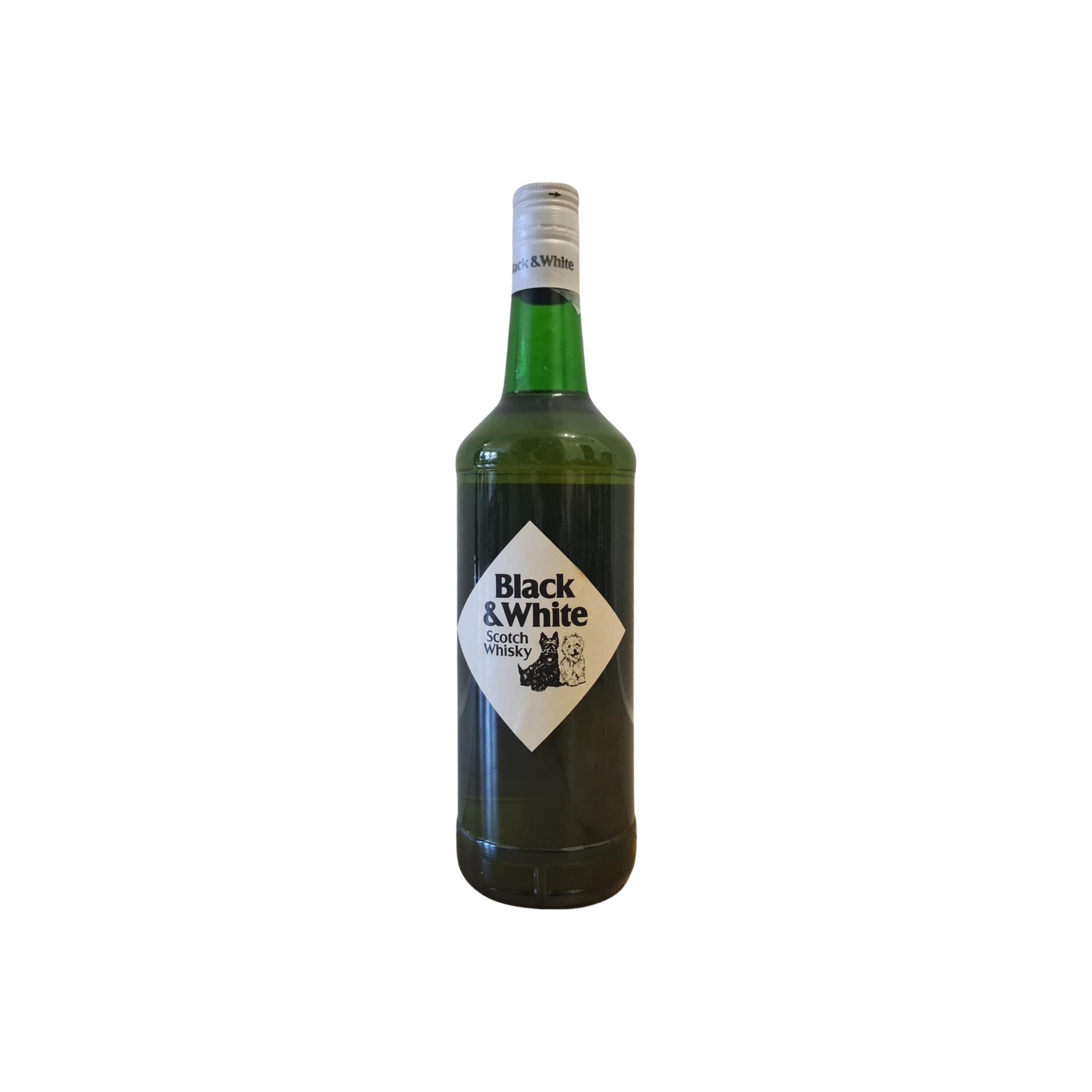 Black & White Special Blend of Buchanan's Choice Old Scotch Whisky 2