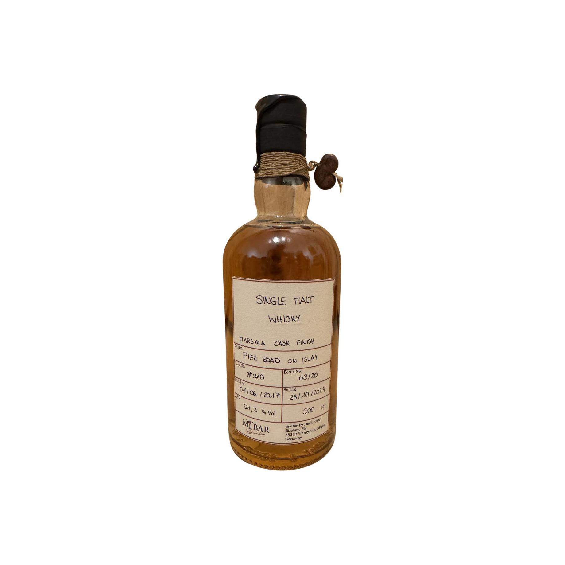 Ardbeg 2017 Single Malt Whisky