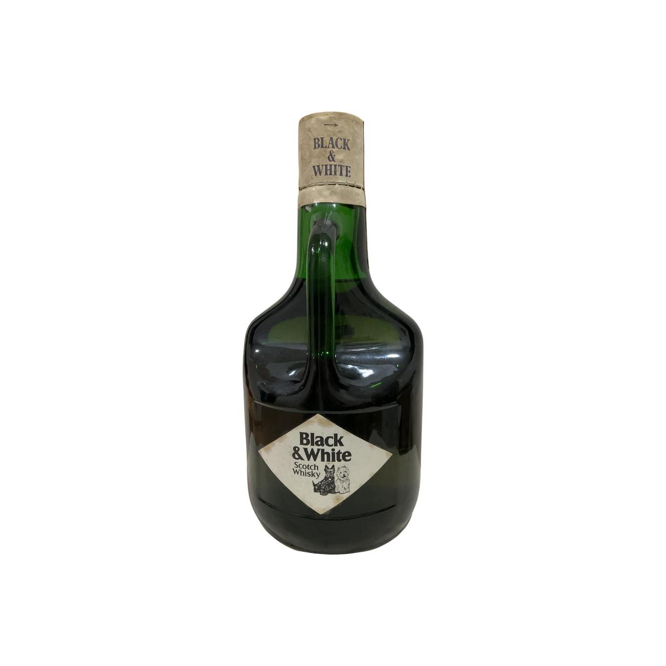 Black & White Special Blend of Buchanan’s Choice Old Scotch Whisky 2