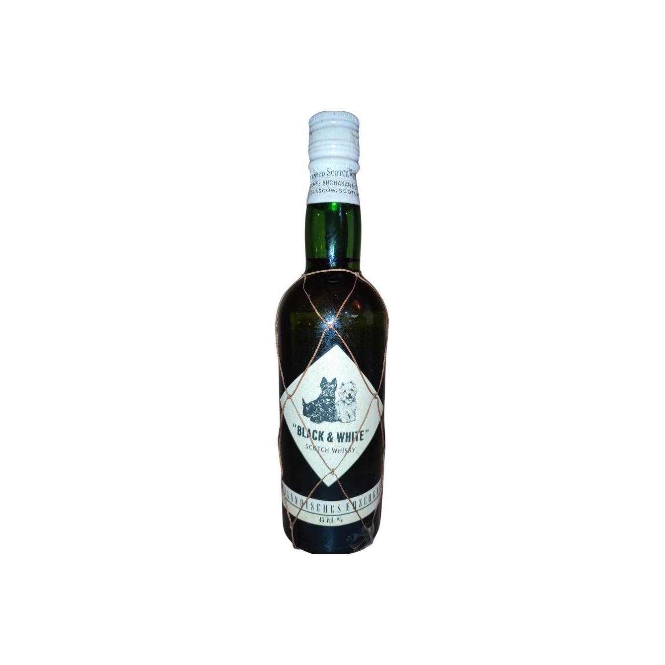 Black & White Special Blend of Buchanan's Choice Old Scotch Whisky 2