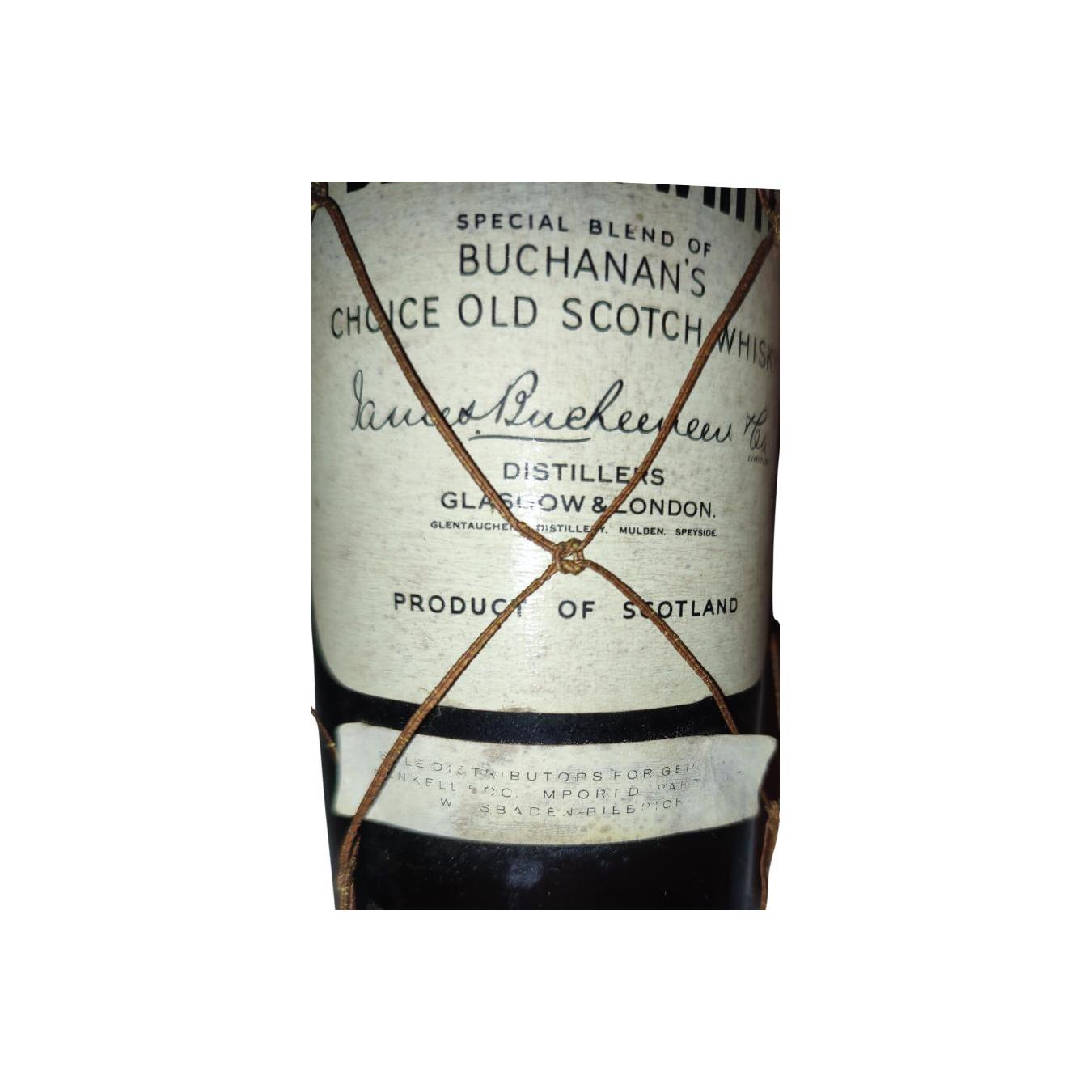 Black & White Special Blend of Buchanan's Choice Old Scotch Whisky 3