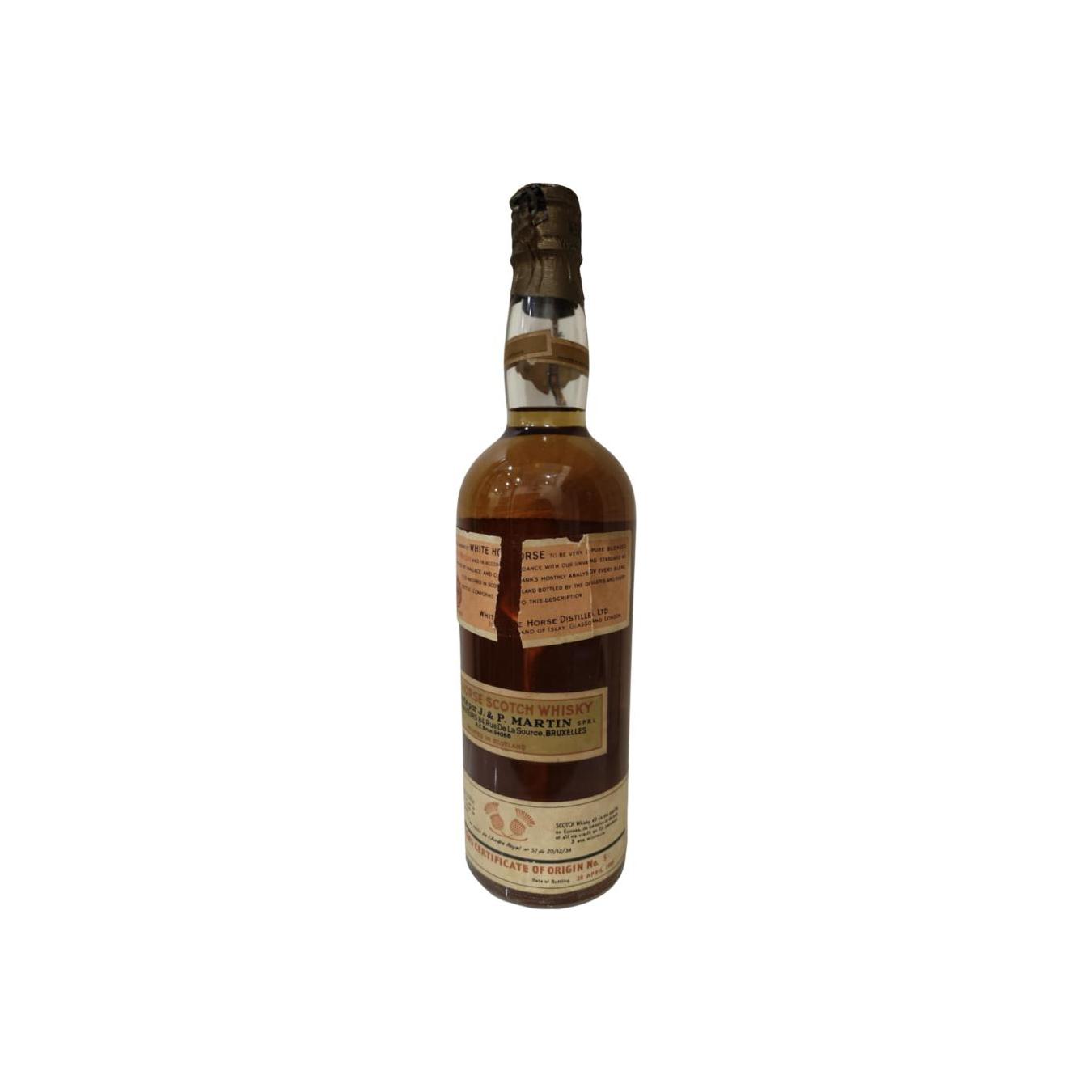 White Horse The Old Blend Scotch of The White Horse Cellars 2