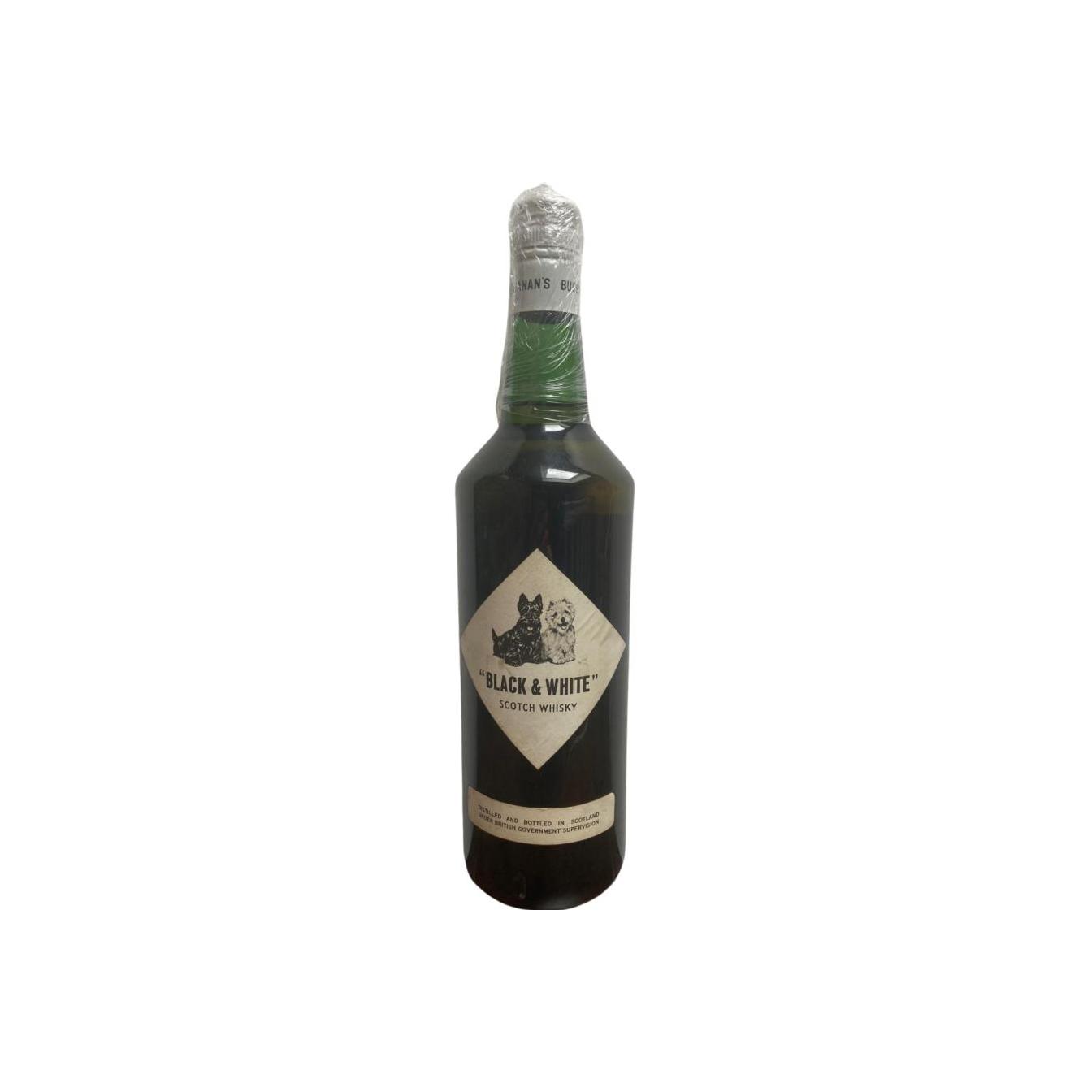 Black &amp; White Special Blend of Buchanan's Choice Old Scotch Whisky 2