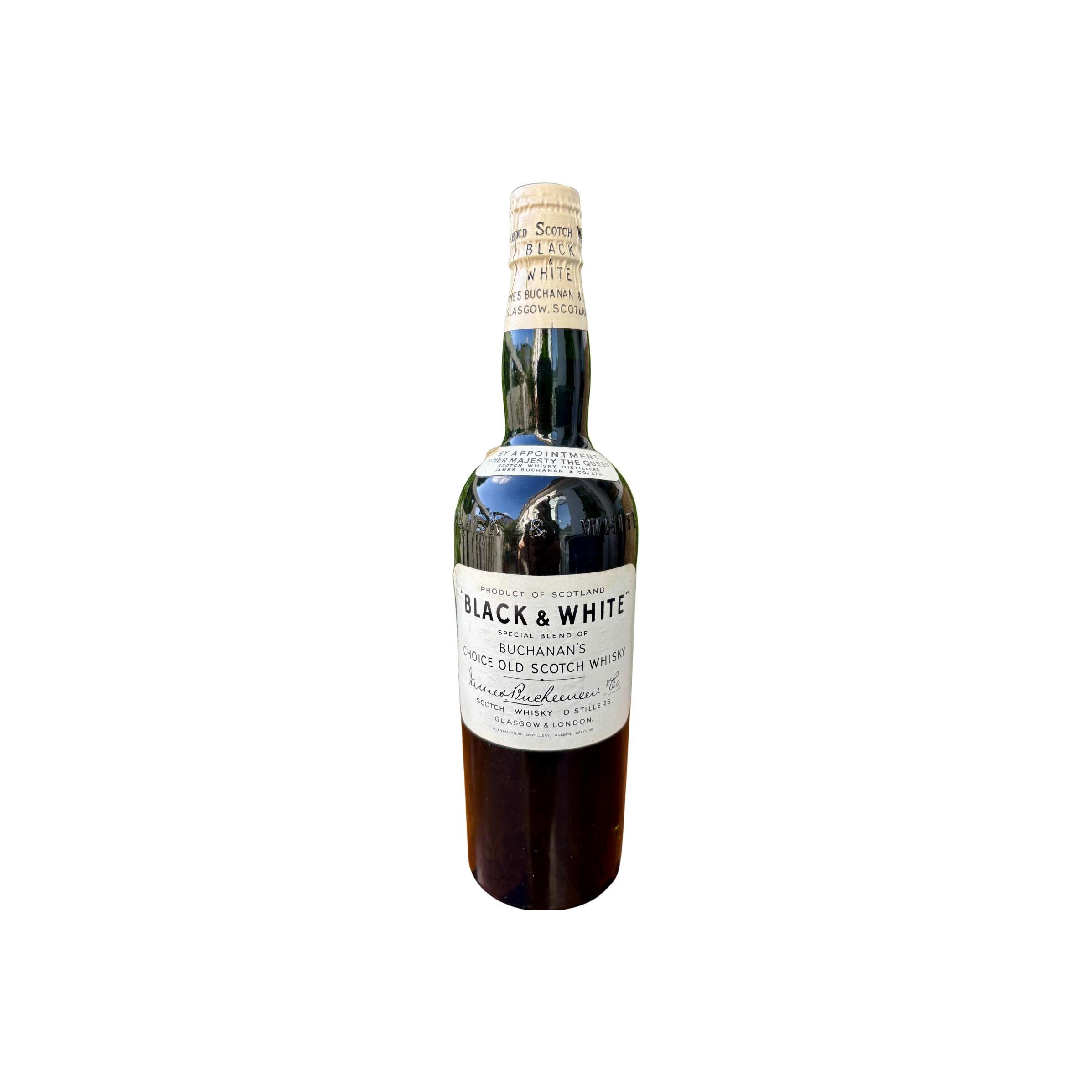 Black &amp; White Special Blend of Buchanan's Choice Old Scotch Whisky