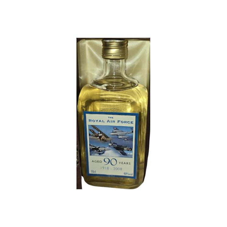 Single Speyside Malt Scotch Whisky 14-year-old WC 3