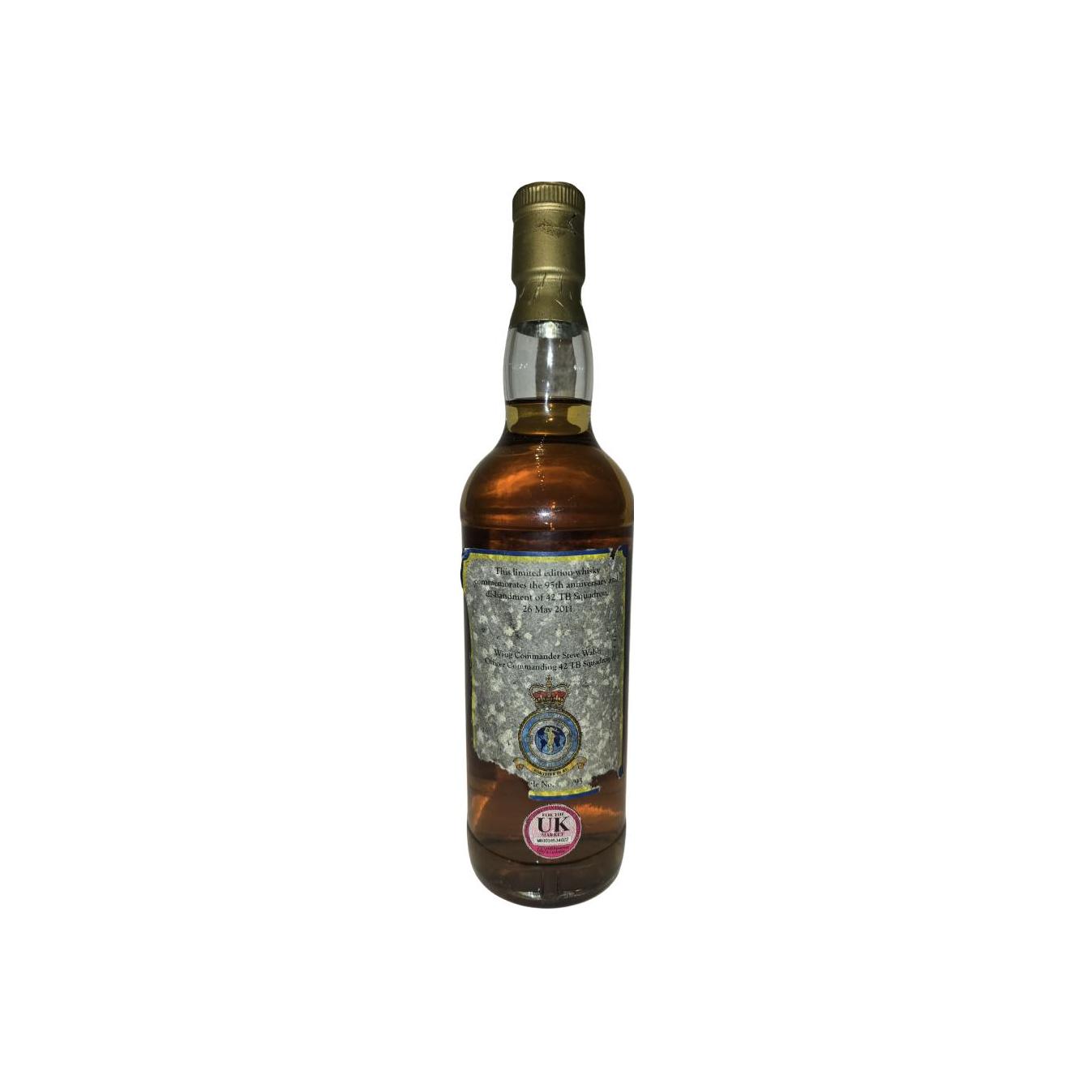 Speyside Single Malt Scotch Whisky 15-year-old SqMa 2