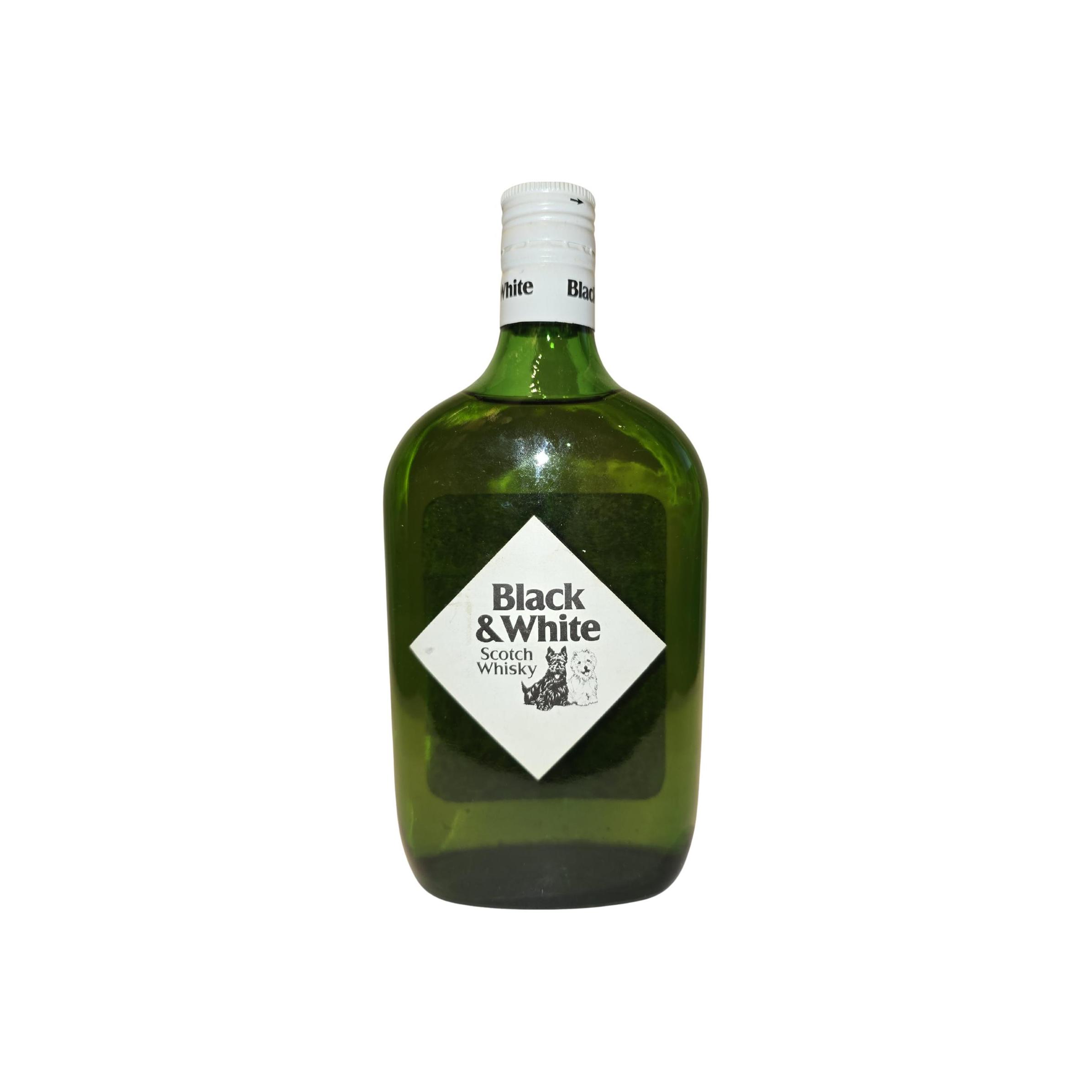 Black & White Buchanan's choice old scotch whisky