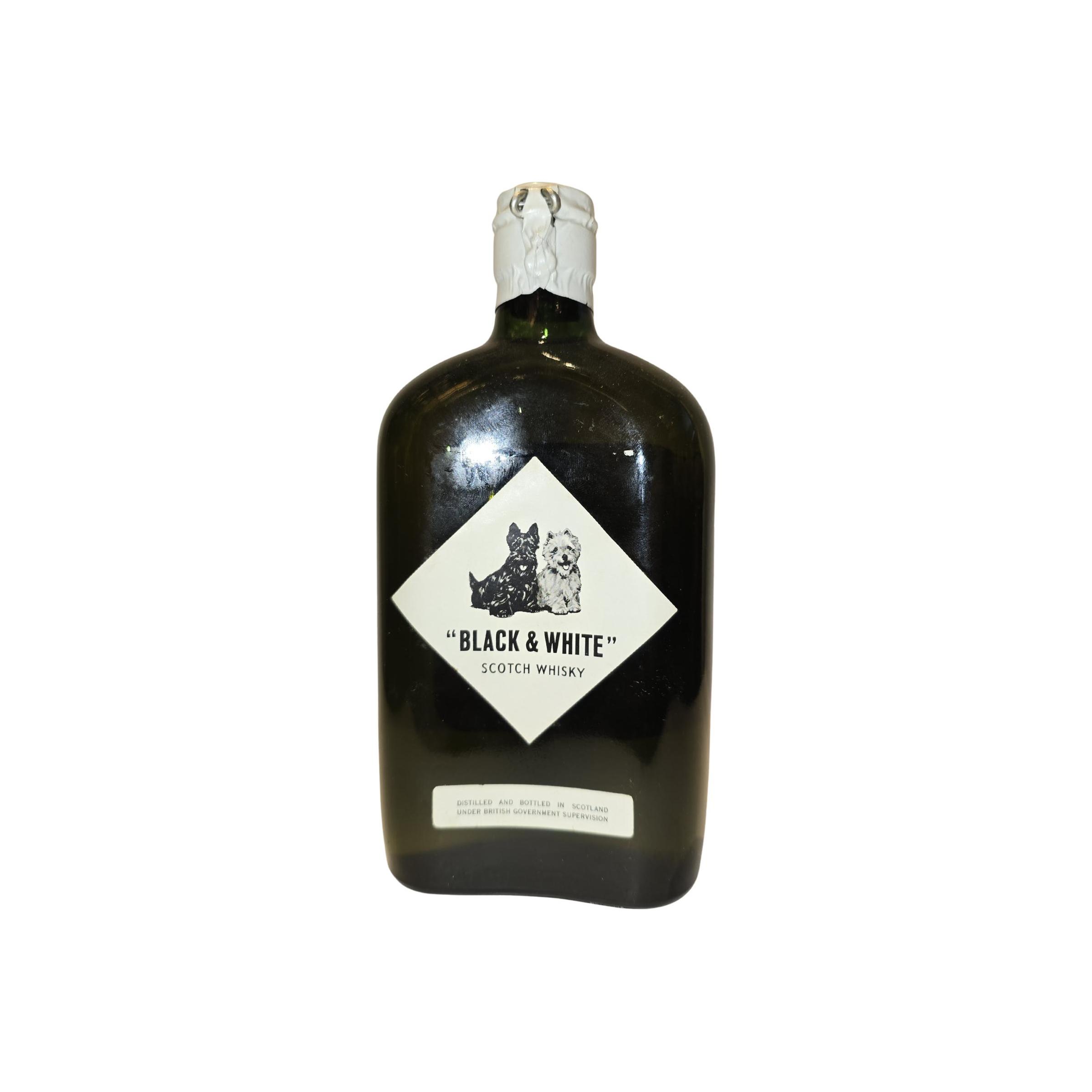 Black & White Special Blend of Buchanan's Choice Old Scotch Whisky