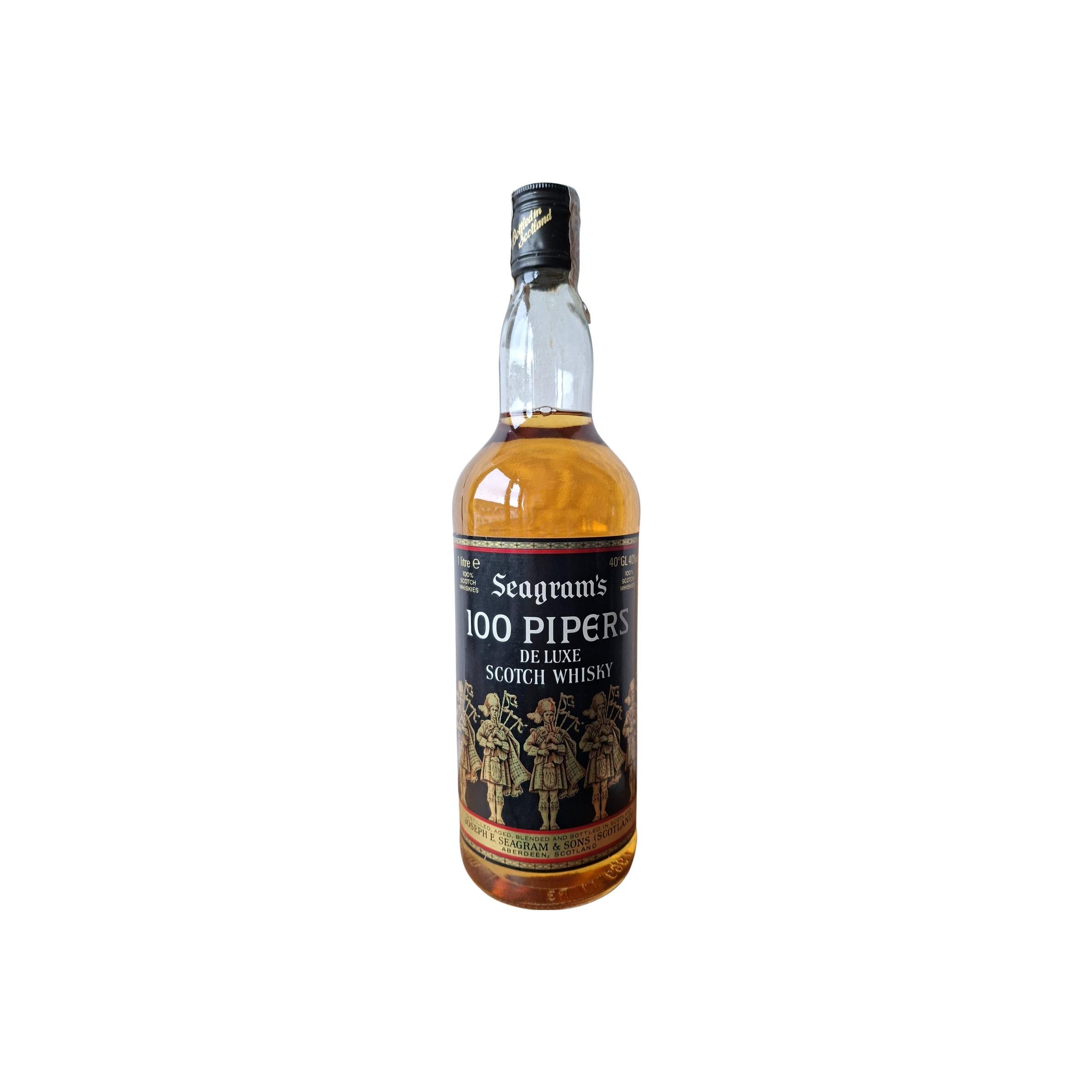 100 Pipers De Luxe Scotch Whisky