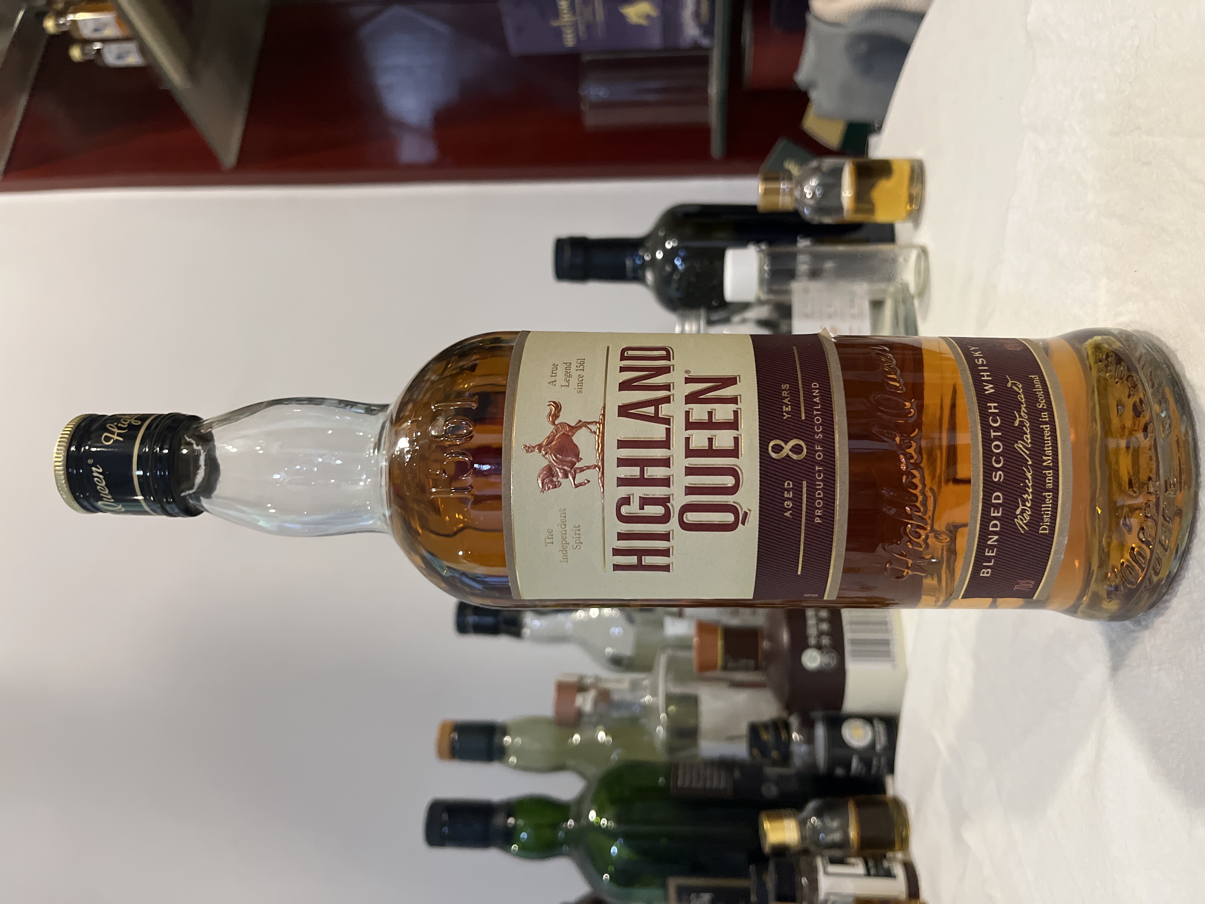 Highland Queen 8 Years Blended Whisky