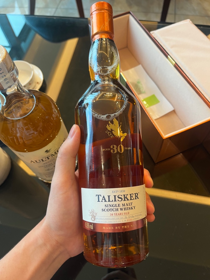 Talisker 30 Years Single Malt Whisky
