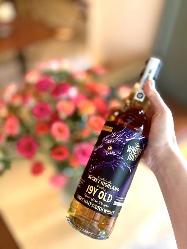 Secret Higiland 19 year old Single Malt Whisky