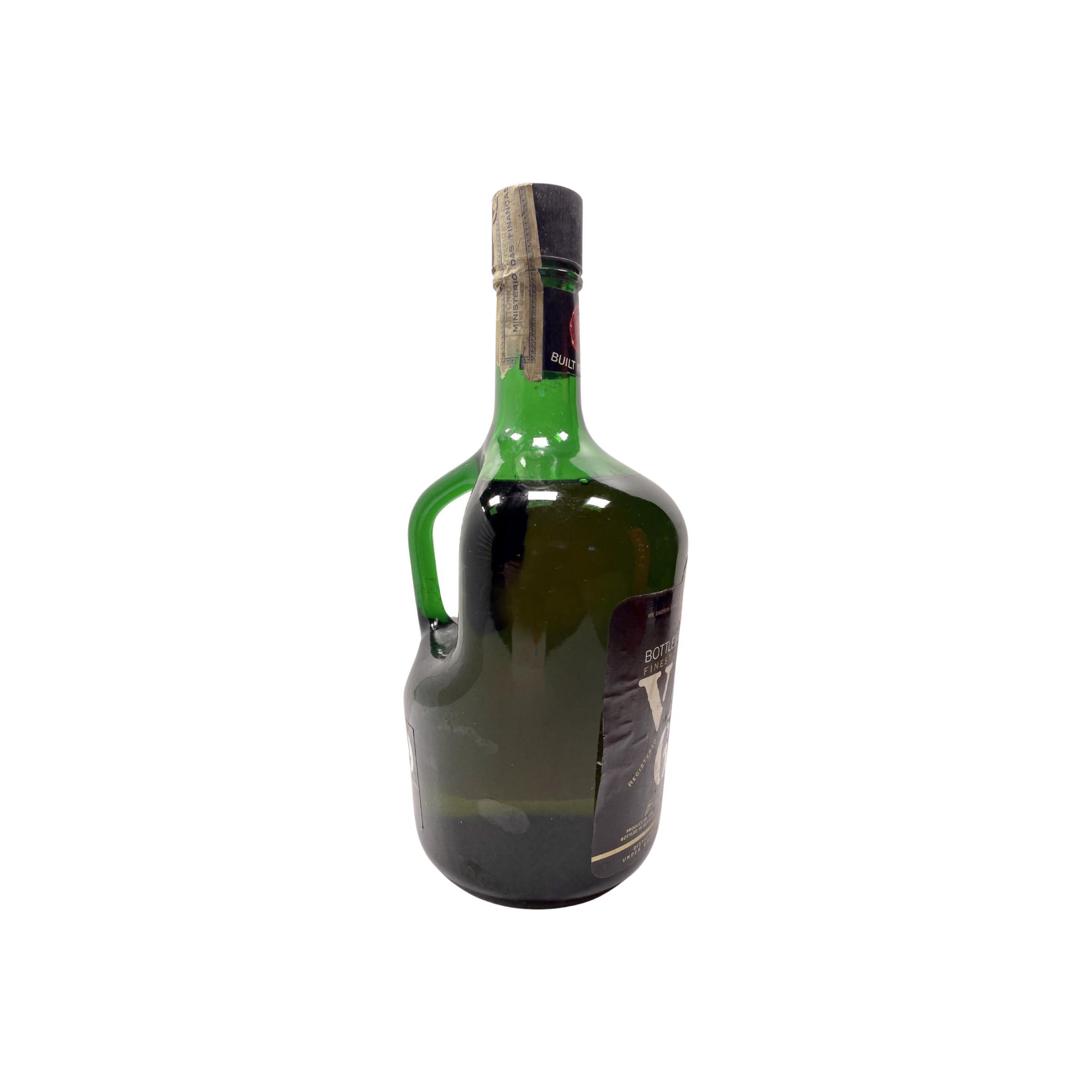 VAT 69 Finest Scotch Whisky 3