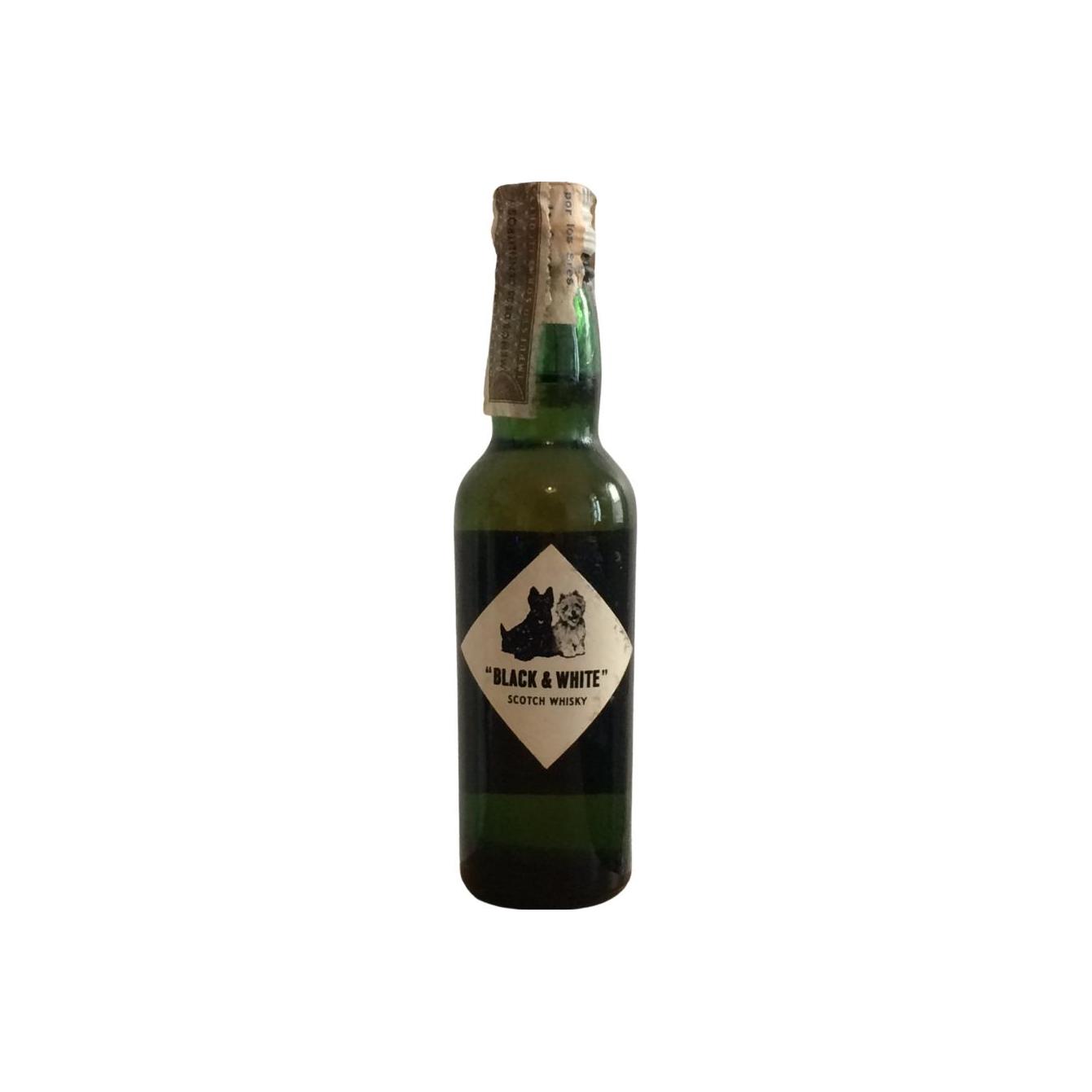Black & White Blend Especial de Buchanan's Whisky Escoces Enveje 4