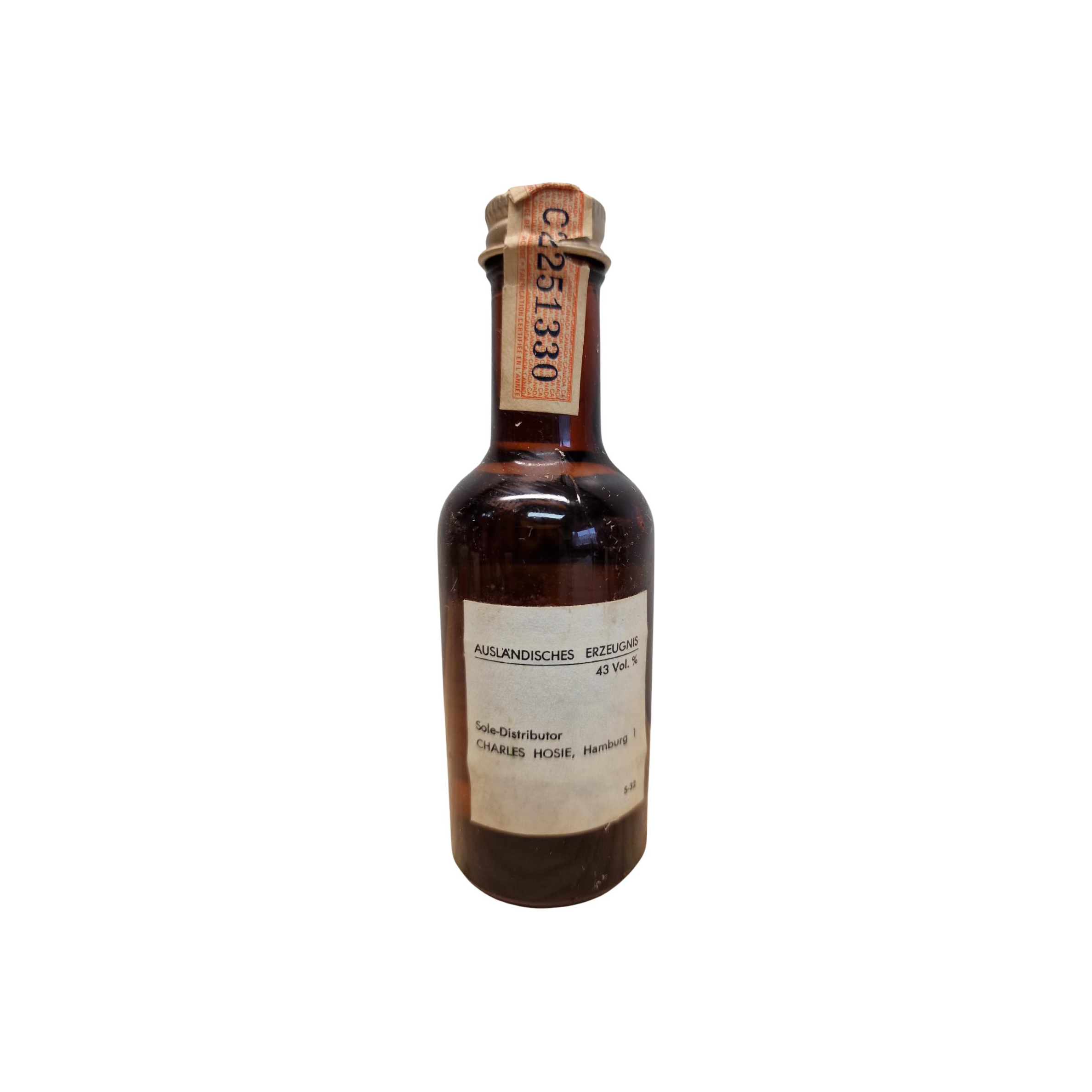 Canadian Club Canadian Whisky 2